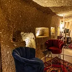 Zuemruetue Anka Cave * Ürgüp