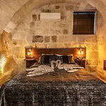 Zuemruetue Anka Cave * Ürgüp