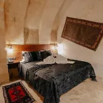 Zuemruetue Anka Cave * Ürgüp