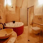 Zuemruetue Anka Cave * Ürgüp