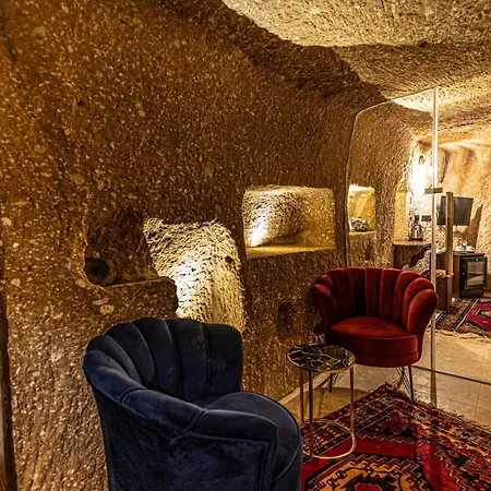 Zuemruetue Anka Cave * Urgup