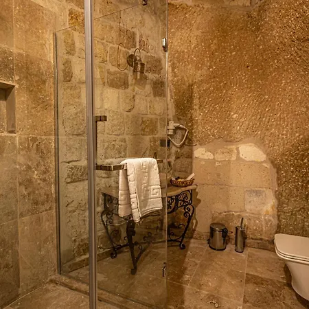 Hotel Zümrütü Anka Cave