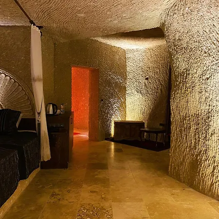 Zümrütü Anka Cave Hotel