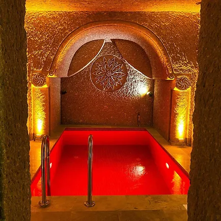 Zümrütü Anka Cave Hotel