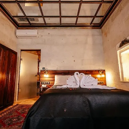 Zuemruetue Anka Cave * Ürgüp