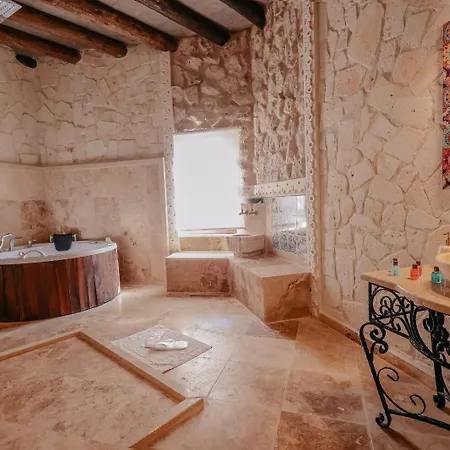 Zuemruetue Anka Cave * Ürgüp