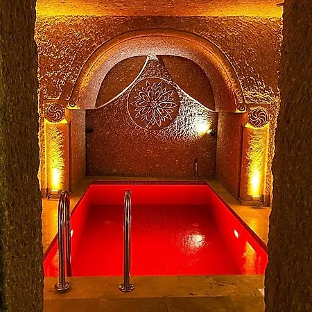 Zuemruetue Anka Cave *