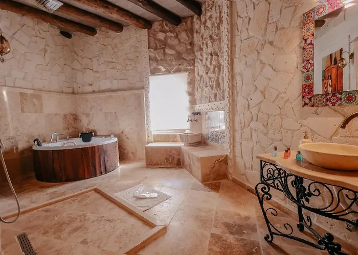 Zuemruetue Anka Cave * Ürgüp