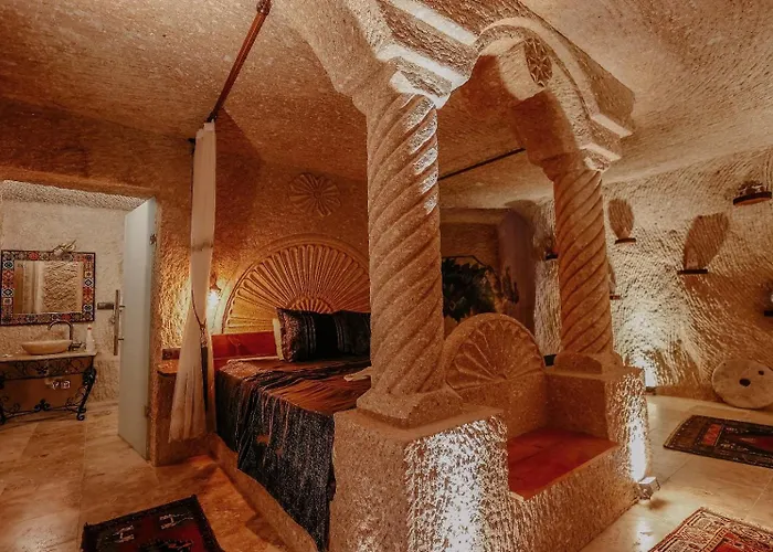 Zuemruetue Anka Cave