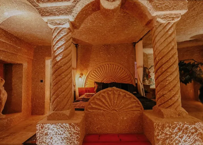 Zuemruetue Anka Cave Ürgüp